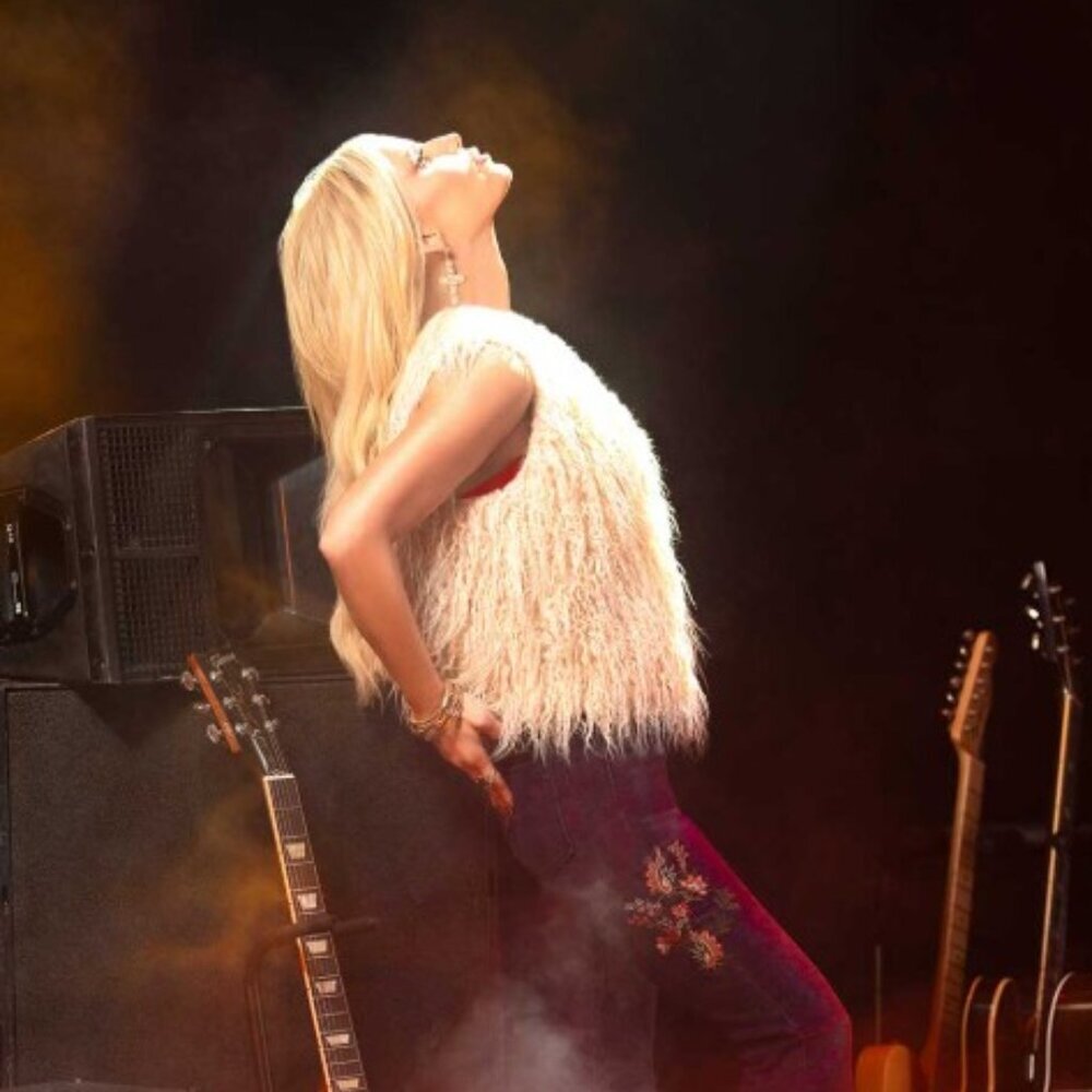 Jessica Simpson Mongolian Faux Fur Vest Tan Boho Festival NWT Small - Picture 4 of 9